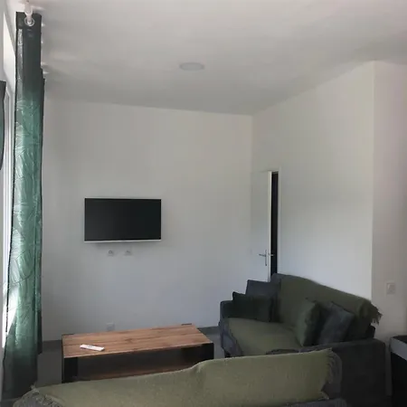 T4 Neuf Avec Balcon Vue Montagne 10 Min Lioran *